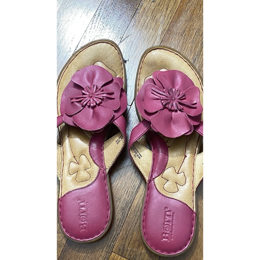 Born Women's Pink Flower Flip Flop Thong Sandal Size 10 Flat Slides Beach Resort